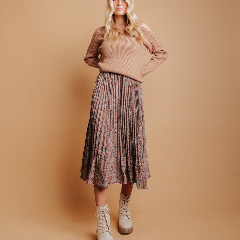 Cold Shoulder Sweater - Picture 3 of 6